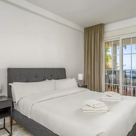 Apartment Magnificent On First Line Golf Cabopino M5